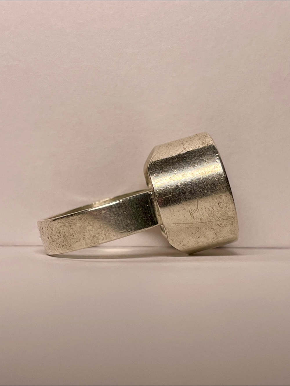 Sterling Silver Mother-of-Pearl Ring - Picture 5 of 7